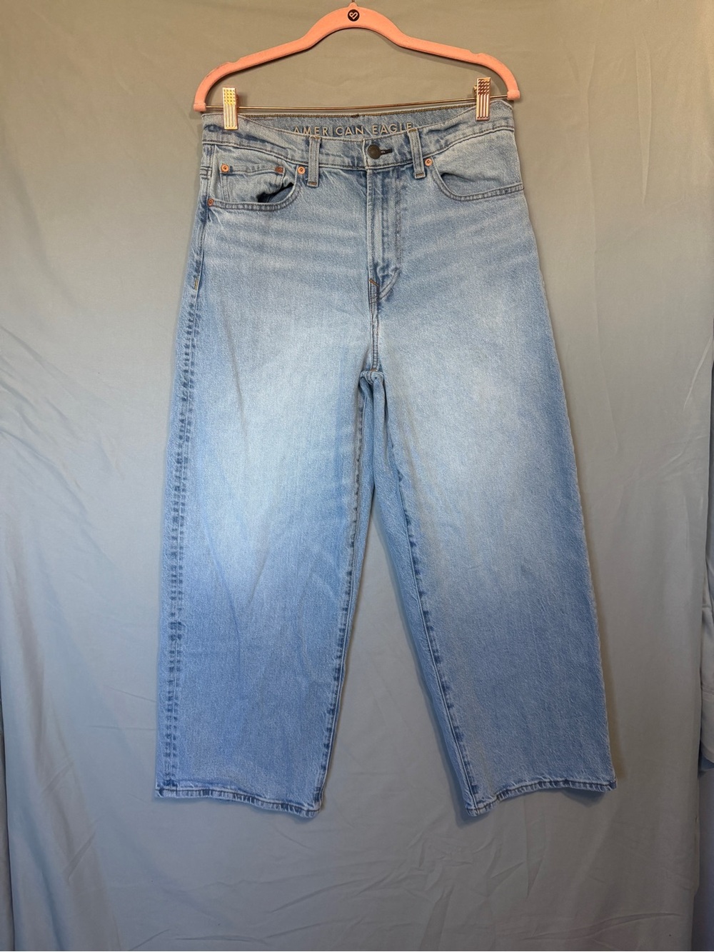 American Eagle Womens Ultra Baggy Jeans Size 30/30 Light Wash Blue Denim Grunge